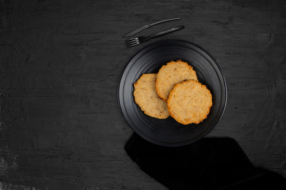 Crunchy Coconut And  Oats Cookies (113 Cal)