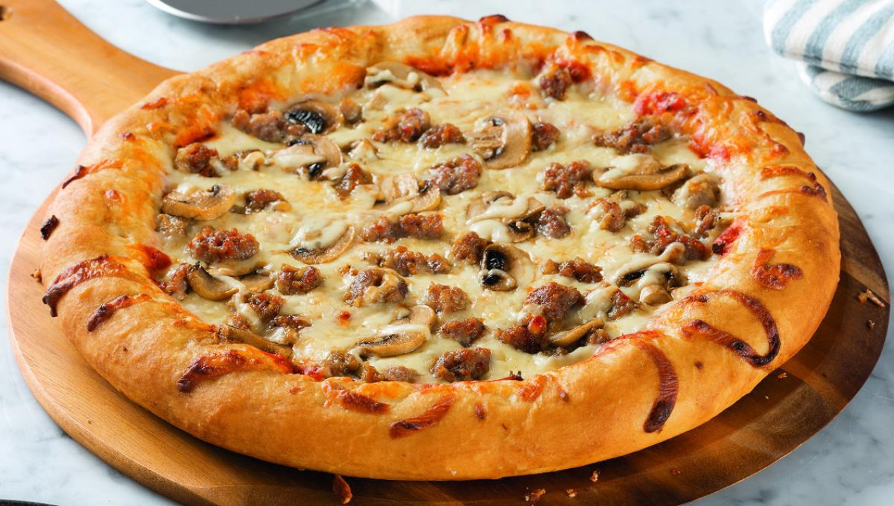 Side Stuffed Meat Pizza