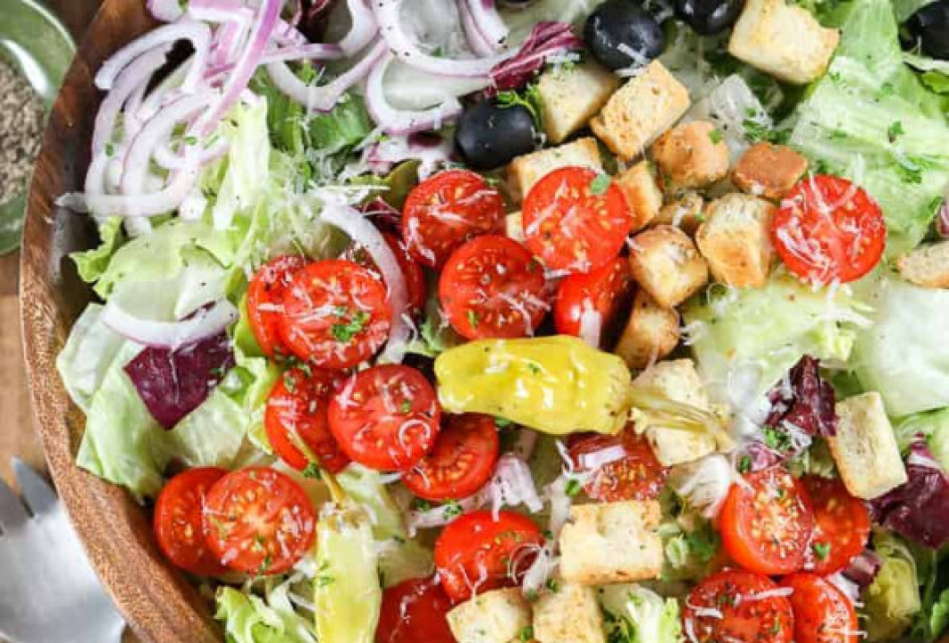 Abu Al - Aiz Salad